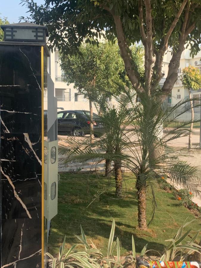 ラーワルピンディー Bahria Residencyヴィラ エクステリア 写真