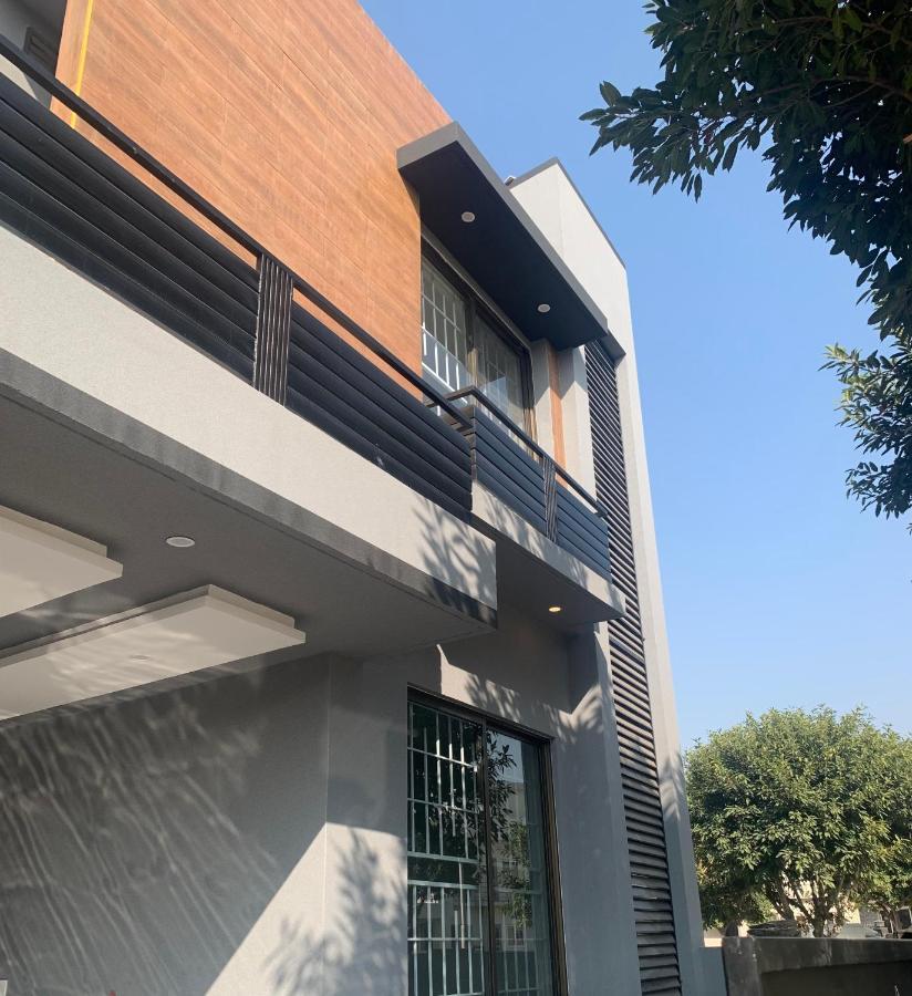 ラーワルピンディー Bahria Residencyヴィラ エクステリア 写真