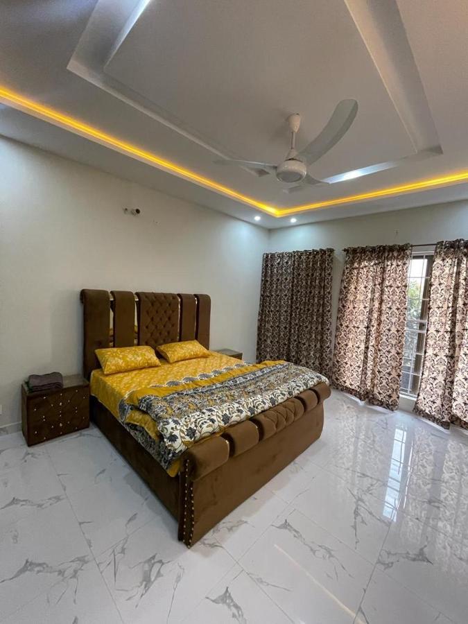 ラーワルピンディー Bahria Residencyヴィラ エクステリア 写真