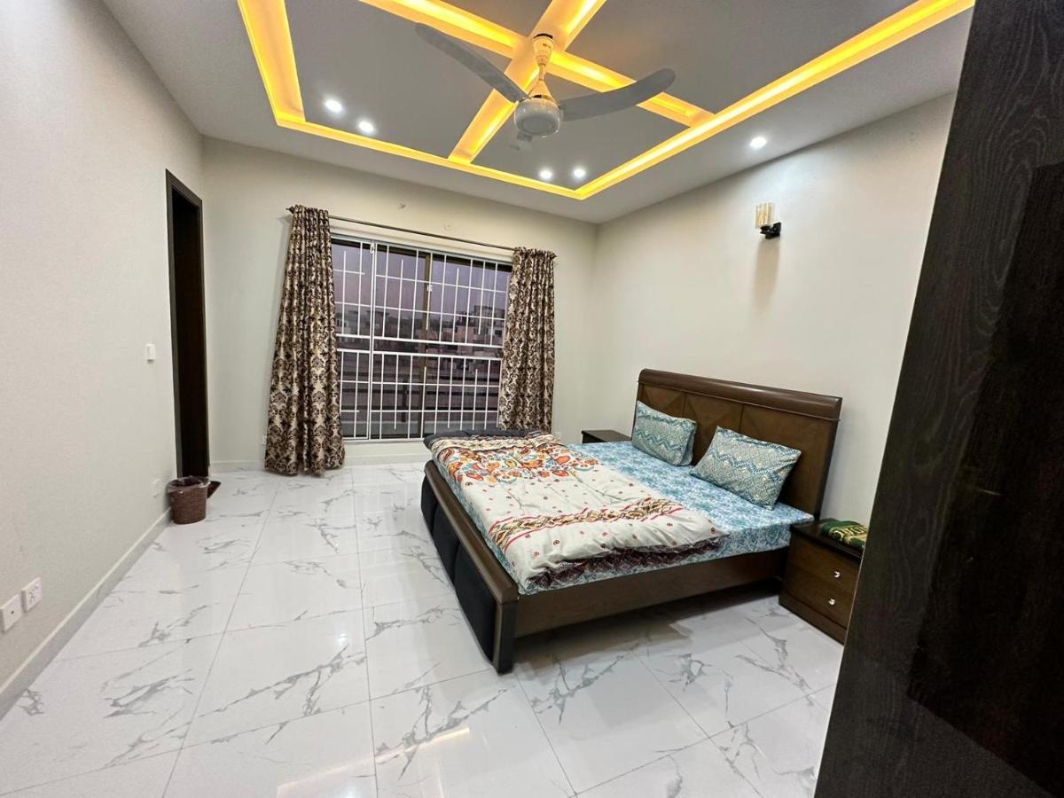 ラーワルピンディー Bahria Residencyヴィラ エクステリア 写真