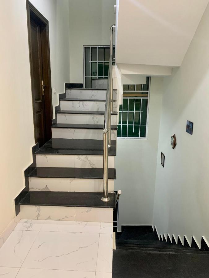 ラーワルピンディー Bahria Residencyヴィラ エクステリア 写真