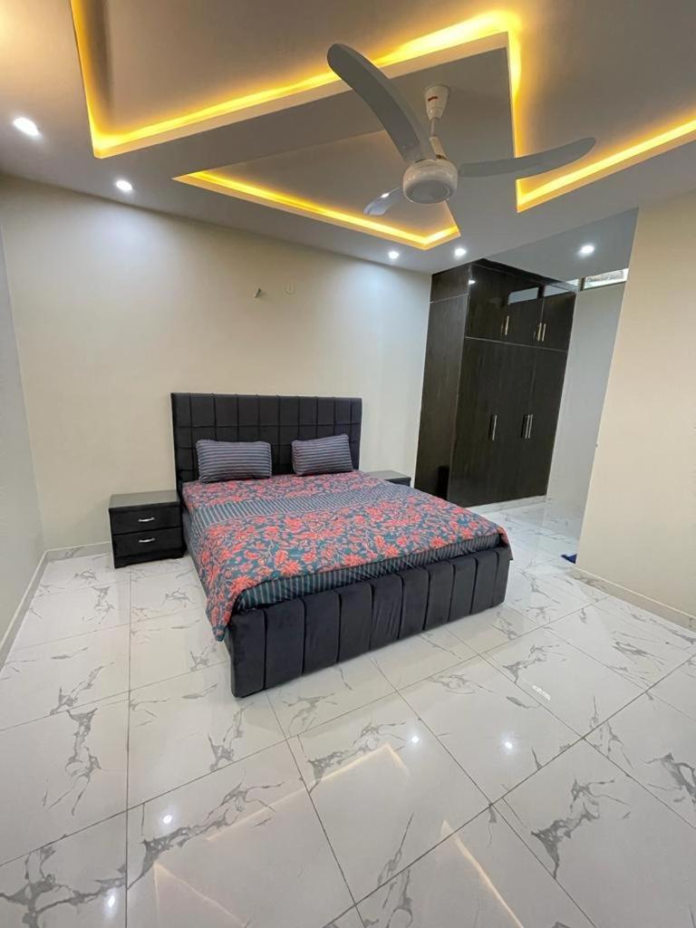 ラーワルピンディー Bahria Residencyヴィラ エクステリア 写真